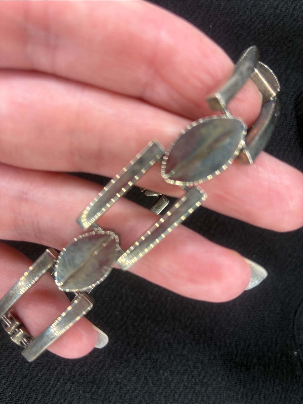 Silver Tone Link Bracelet - Unbranded